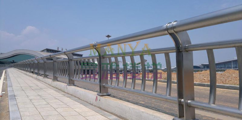 雙片不銹鋼橋梁護(hù)欄 JH-Q05（1）